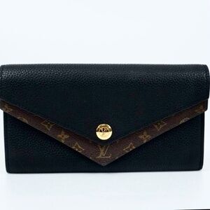 Louis Vuitton Taurillon Double V  Wallet